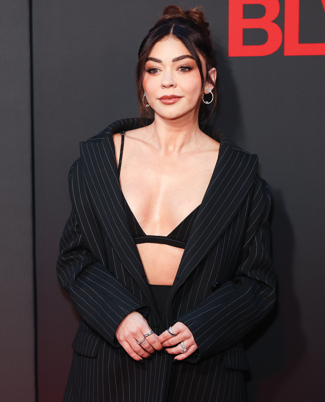 Sarah Hyland wearing Kevo